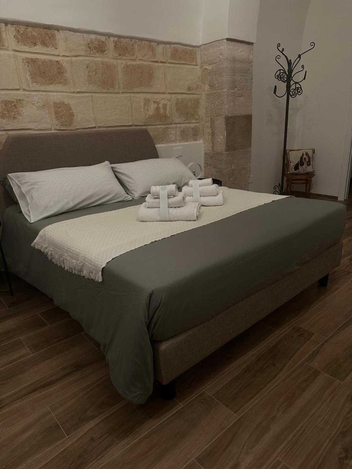 Vita Lenta Apulian Rooms Trani Bagian luar foto